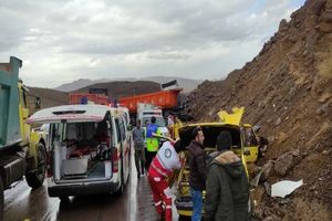 تصادف تریلی با پژو در جاده قائن ـ بیرجند ۷ کشته بر جای گذاشت