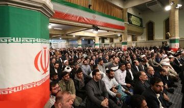 تصاویری از علی لاریجانی، ناطق نوری و اسحاق جهانگیری در دیدار با رهبر انقلاب/ سیدمحمد صدر هم آمد