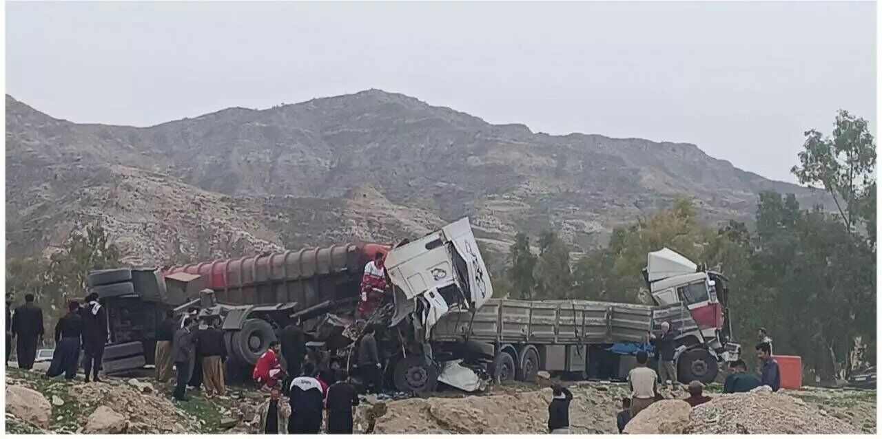 ۳ کشته در تصادف ۶ دستگاه خودرو  در ایلام